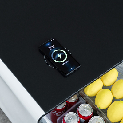 ワイヤレス充電とミュージックプレーヤーの特別なコーヒーテーブル
